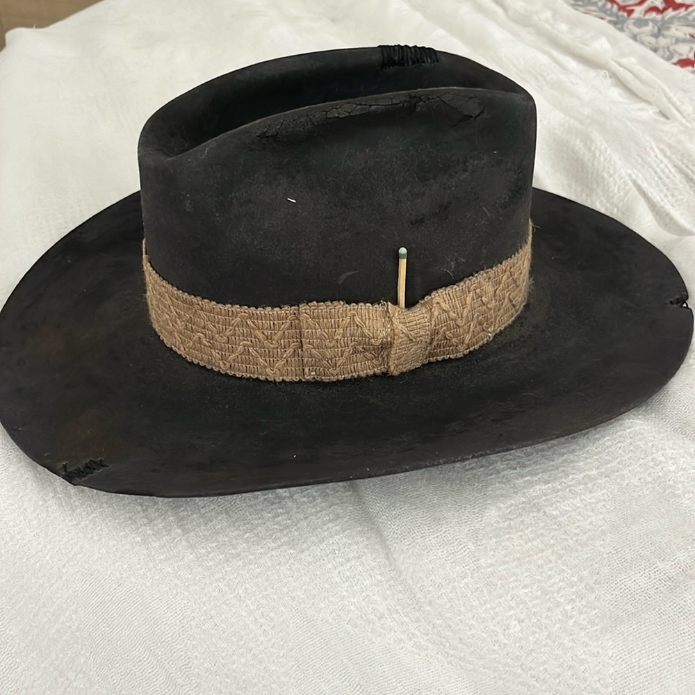 SALE Nick Fouquet hat worn twice 🎩 🖤